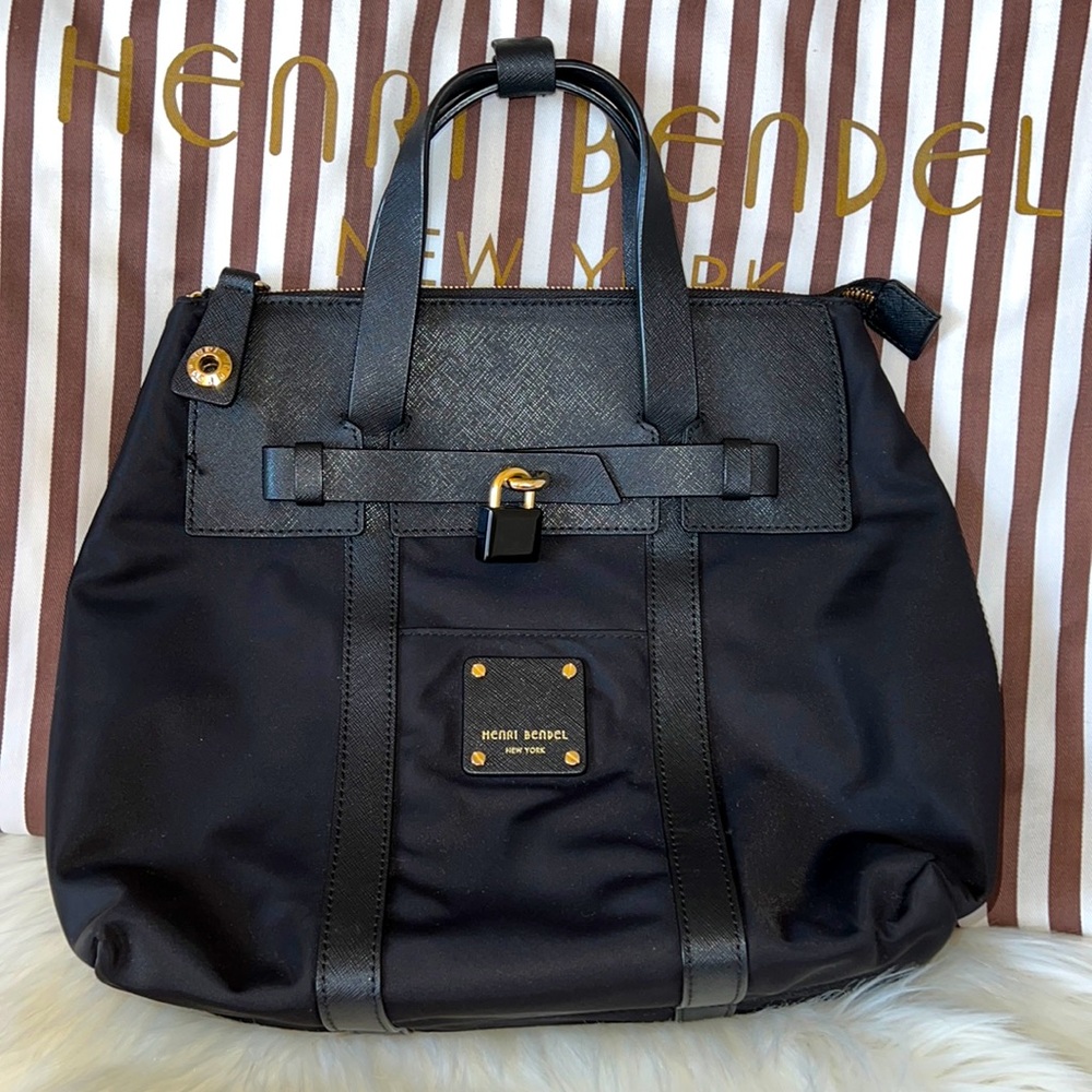 Henri Bendel Nwe York bag